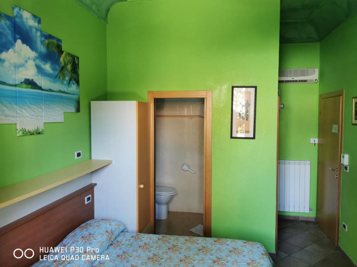 Homestay Porto Recanati Zimmer